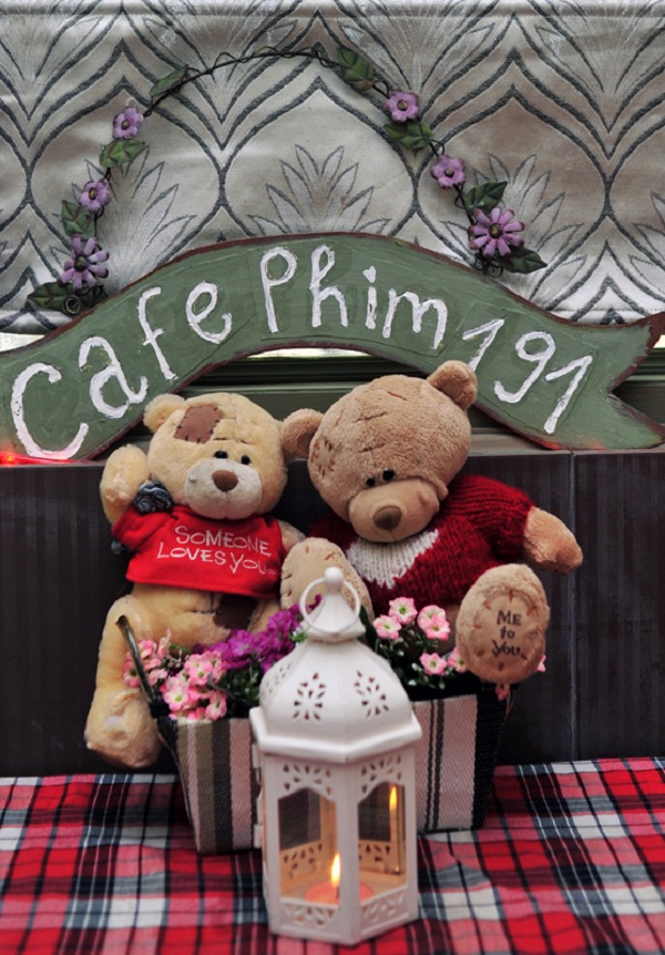 Xem phim 3D, nhâm nhi cafe cực lãng mạn 10