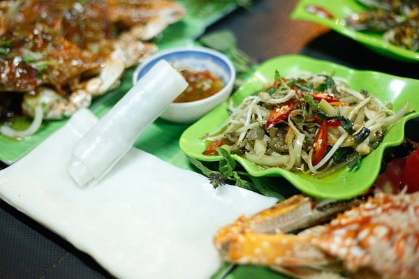 Tươi ngon với set hải sản 370K mùa trở lạnh 15