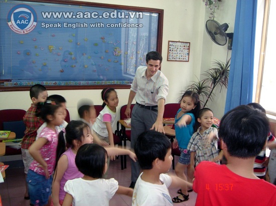 Lợi ích khi trẻ học tiếng Anh sớm Lợi ích khi trẻ học tiếng Anh sớm