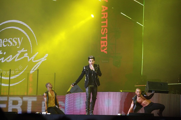 Khoảnh khắc đẹp của Adam Lambert tại Thượng Hải 2