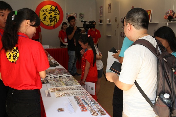 Đông nghẹt Fan tham gia triển lãm tranh minh họa Anime, Manga tại TP. Hồ Chí Minh 9