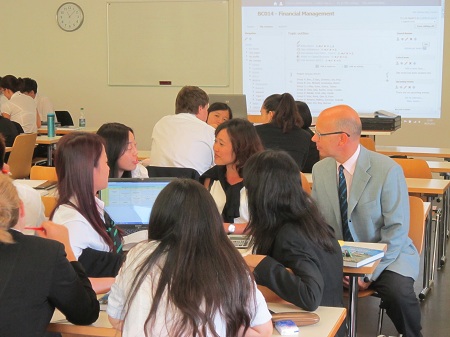 Hội thảo trường IMI University Center, cơ hội học bổng du học Thụy Sĩ 1