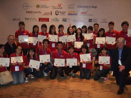 Triển lãm giáo dục Hoa Kỳ năm 2013
