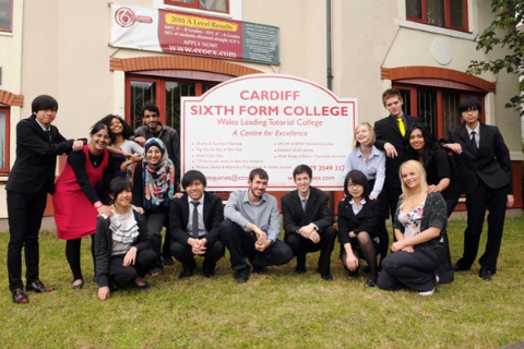 Học bổng 50% - 100% từ Cardiff Sixth Form College, Anh 1