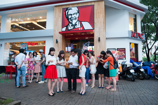 Dùng fast food: Xu hướng của giới trẻ 2