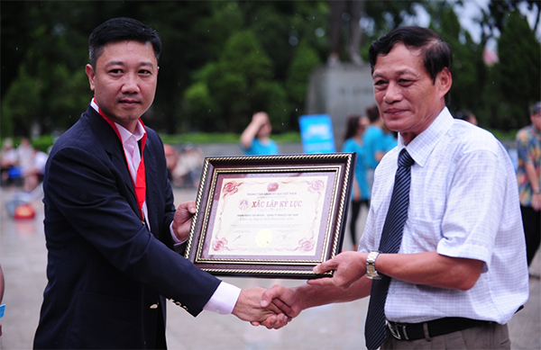 H&agrave;nh tr&igrave;nh t&igrave;m kiếm chiếc xe đạp lớn nhất Việt Nam 9