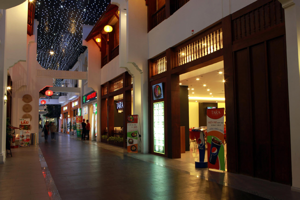 Trải nghiệm ngày hội ẩm thực và mua sắm tại Vincom Mega Mall Royal city 2