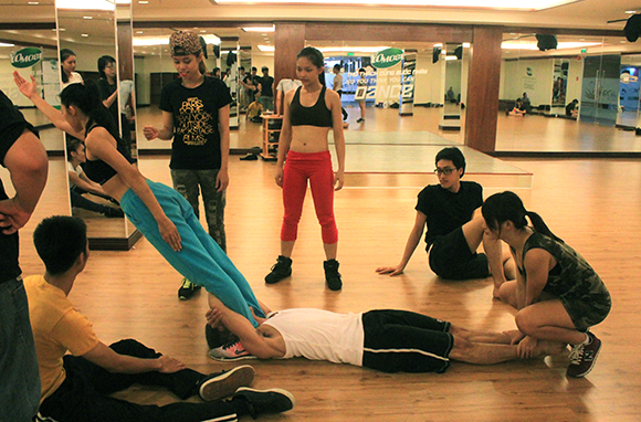 Thử Th&aacute;ch C&ugrave;ng Bước Nhảy 2013: &ldquo;Kh&ocirc;ng để thời gian tr&ocirc;i qua l&atilde;ng ph&iacute;&rdquo;  4