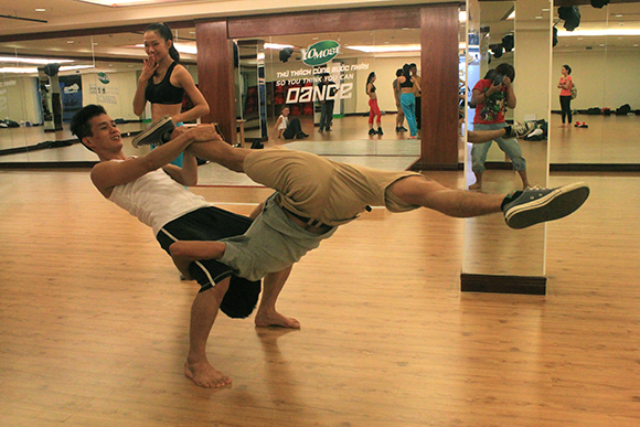 Thử Th&aacute;ch C&ugrave;ng Bước Nhảy 2013: &ldquo;Kh&ocirc;ng để thời gian tr&ocirc;i qua l&atilde;ng ph&iacute;&rdquo;  5