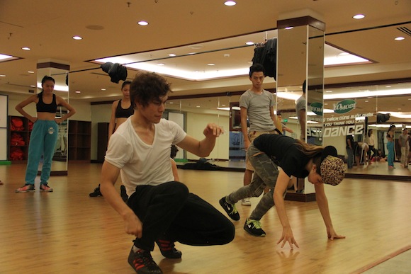 Thử Th&aacute;ch C&ugrave;ng Bước Nhảy 2013: &ldquo;Kh&ocirc;ng để thời gian tr&ocirc;i qua l&atilde;ng ph&iacute;&rdquo;  7