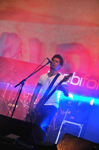 Oringchains: &Aacute;p lực truyền tải cảm x&uacute;c &acirc;m nhạc cho kh&aacute;n giả 3