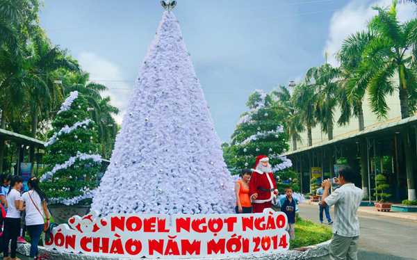 Chơi Noel theo phong cách Sài Gòn 1