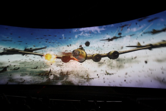 Trải nghiệm “Cực đã” với công nghệ Phim 6D: Phong cách giải trí mới 2014 1