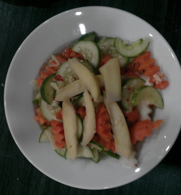 No căng với quán Buffet ăn vặt, 11 Hàng Chĩnh 3