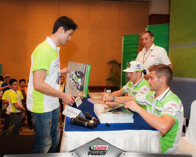 Johnny Trí Nguyễn cháy hết mình cùng MotoGP 2014 4