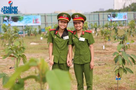 Những hình ảnh ấn tượng tại ngày hội trồng cây "Vì một Việt Nam xanh hơn" 7