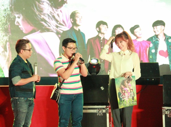 D&agrave;n sao "Ch&agrave;ng trai năm ấy" khuấy động trường ĐH T&ocirc;n Đức Thắng 8