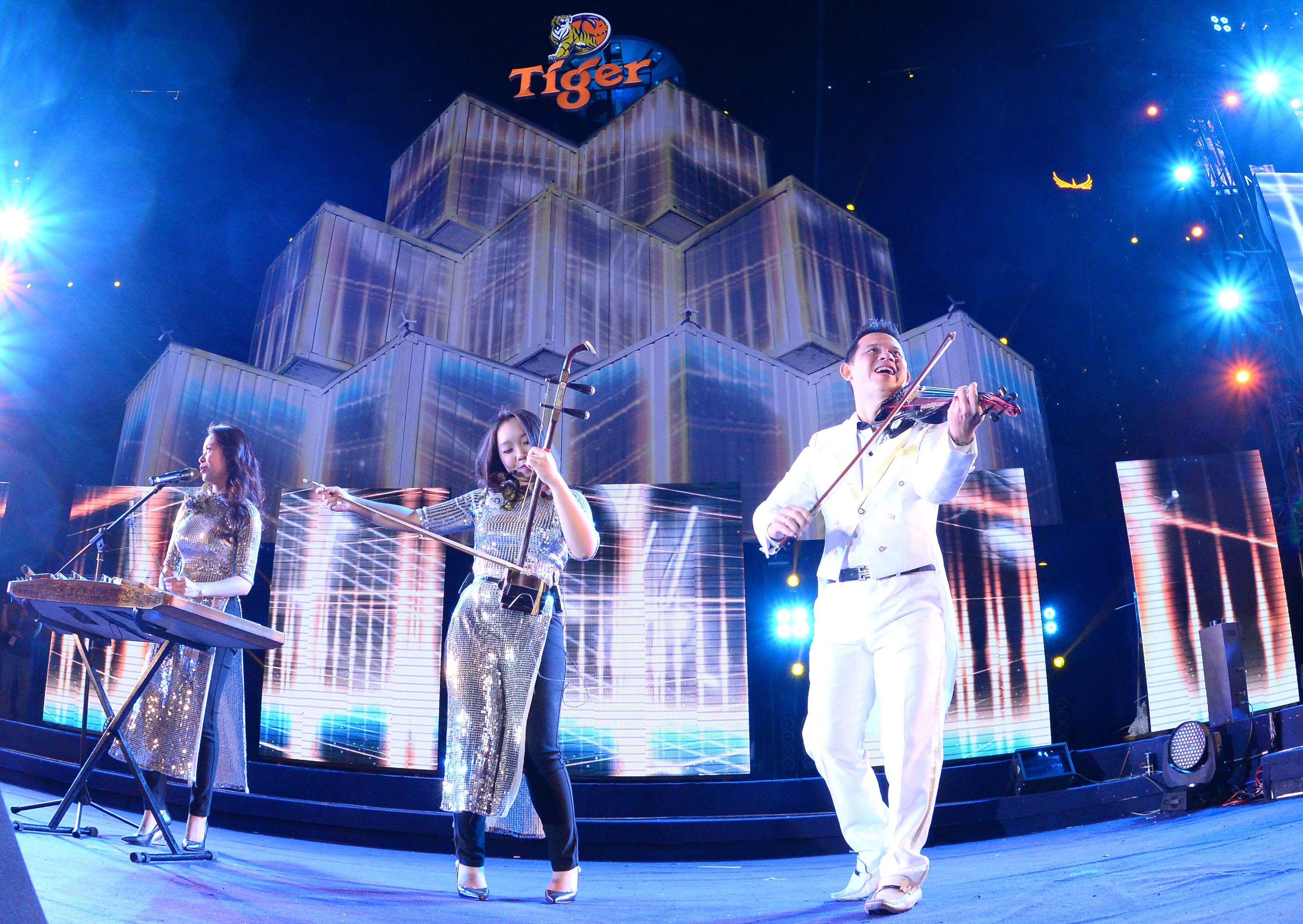 Đinh Hương khuấy động sân khấu Tiger Remix tại Đà Nẵng 4