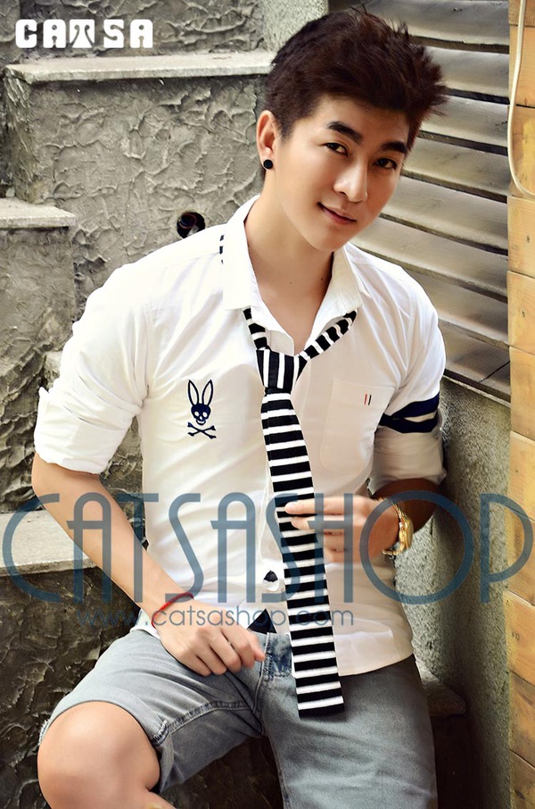 C&ugrave;ng Nam Hee chọn trang phục h&egrave; phong c&aacute;ch tại Catsashop 5