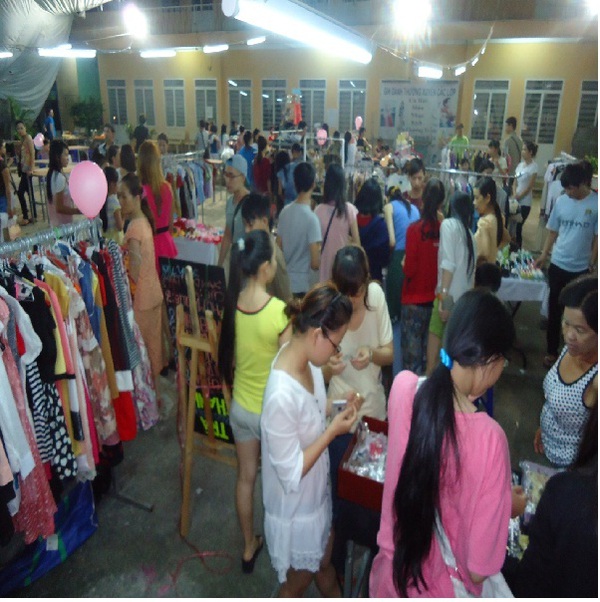 “Chợ Sale Sài Gòn” – Hãy đến ngay, quà tặng trao tay 15