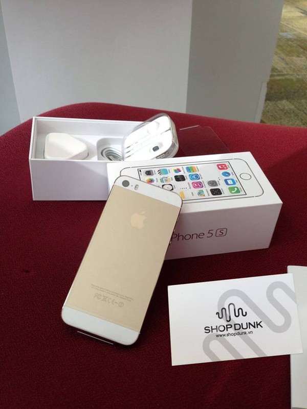 Đập hộp iPhone 5S Gold Champagne đầu tiên ở Hà Nội 8