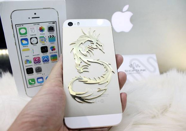 “Đẳng cấp” iPhone 5S khảm rồng 168 Triệu và iPhone 5 mạ vàng 24K 6
