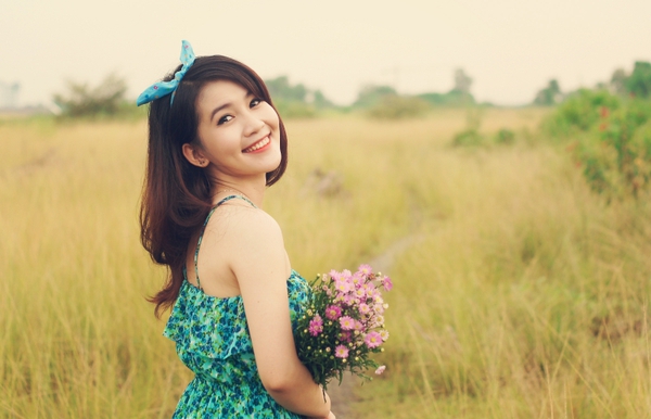 Ảnh đẹp lạ của nữ sinh Việt Nam trong nắng thu 4
