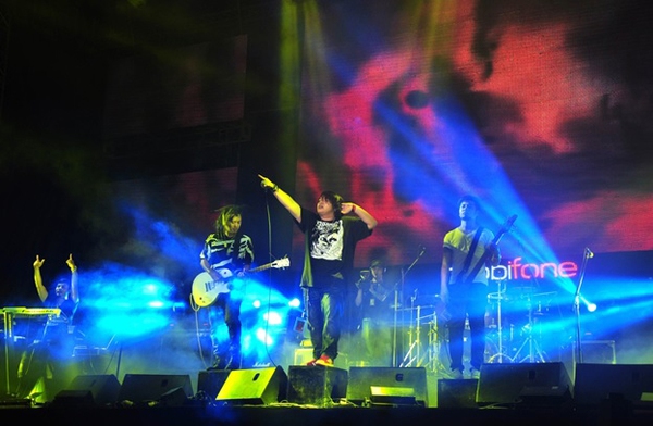 Oringchains: &Aacute;p lực truyền tải cảm x&uacute;c &acirc;m nhạc cho kh&aacute;n giả 1