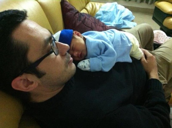 Khoảnh khắc đáng yêu của bé “Trong Vòng Tay Cha” 2