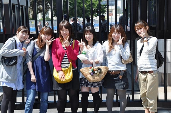 Giới trẻ Nhật và những phong cách “chẳng giống ai” 8