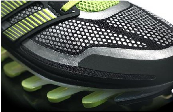 Chiêm ngưỡng adidas Springblabe - Đôi giày chạy bộ độc và lạ 4