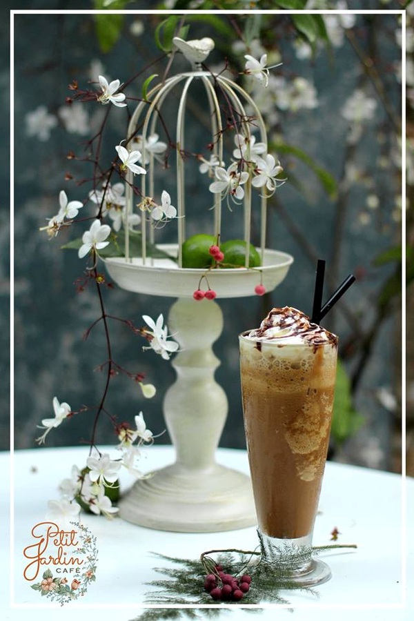 Petit Jardin Coffee - Điểm hẹn lý tưởng của giới trẻ Sài thành 9