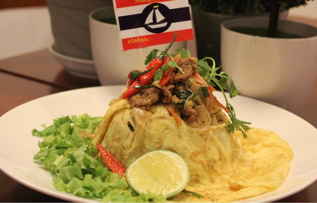 Điểm danh những món ăn Thái độc đáo ở Phuket Town 13