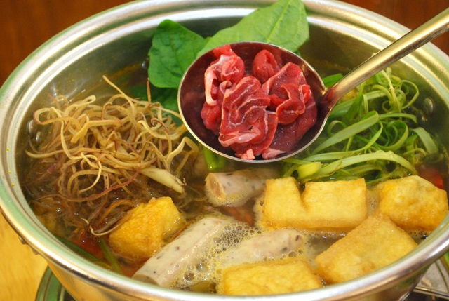 Lẩu riêu cua bắp bò nổi tiếng Sài Thành mở chi nhánh 2 4