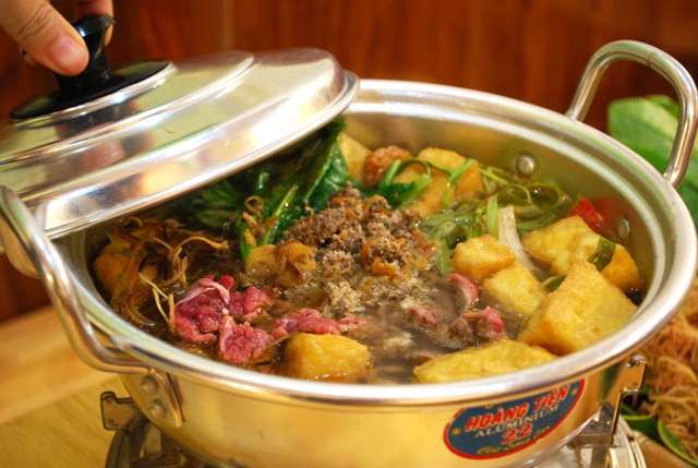 Lẩu riêu cua bắp bò nổi tiếng Sài Thành mở chi nhánh 2 5