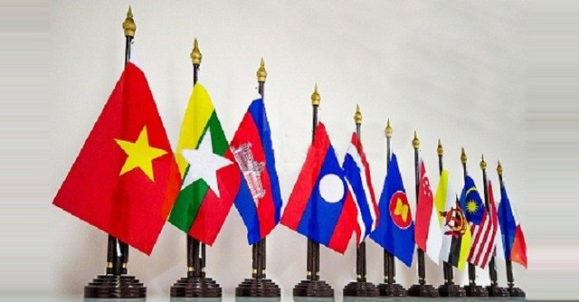 Vinamilk lọt vào top công ty giá trị nhất Đông Nam Á - Asean 100 1
