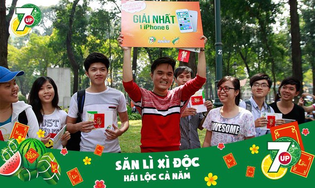 Náo nhiệt hình ảnh hàng trăm bạn trẻ đua nhau giải mật mã, "săn lì xì" 11