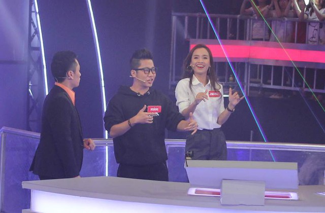 "Đừng để tiền rơi" - Gameshow "hút" sao Việt 4