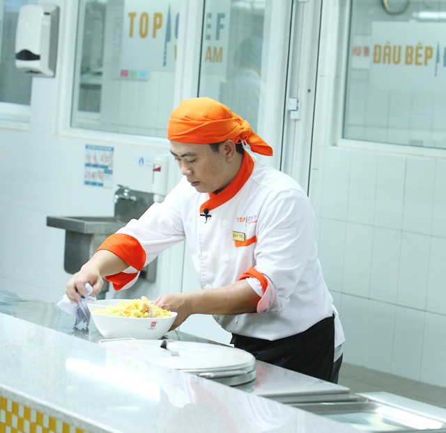 Hàng loạt ý kiến không phục vì "đầu bếp hotboy" chiến thắng Top Chef Việt Nam 5