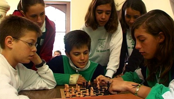 Học bổng 100% học ph&iacute; trường nội tr&uacute; Brooke House, Anh Quốc 1