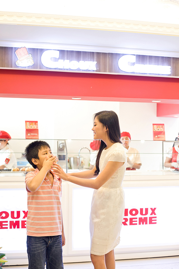 Văn Mai Hương, Linh Nga rạng rỡ ng&agrave;y cuối tuần 2