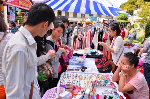 Shooping “thả ga” tại Ngày hội Thời trang nhiều shop nhất Sài Gòn 7