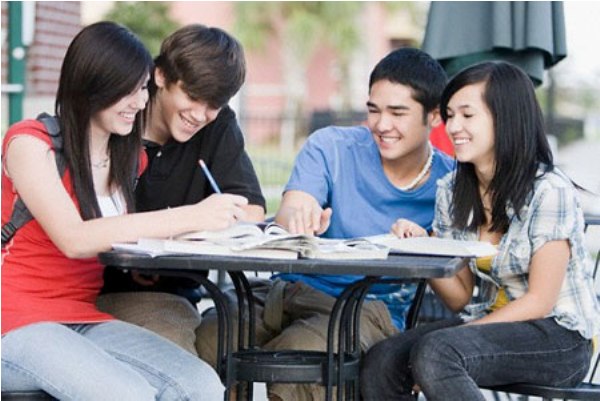 Thoát khỏi nỗi lo “Mùa thi – Mùa của mụn” 1