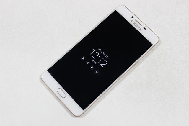 Trải nghiệm game trên Samsung Galaxy C9 Pro: chỉ một từ “đỉnh”