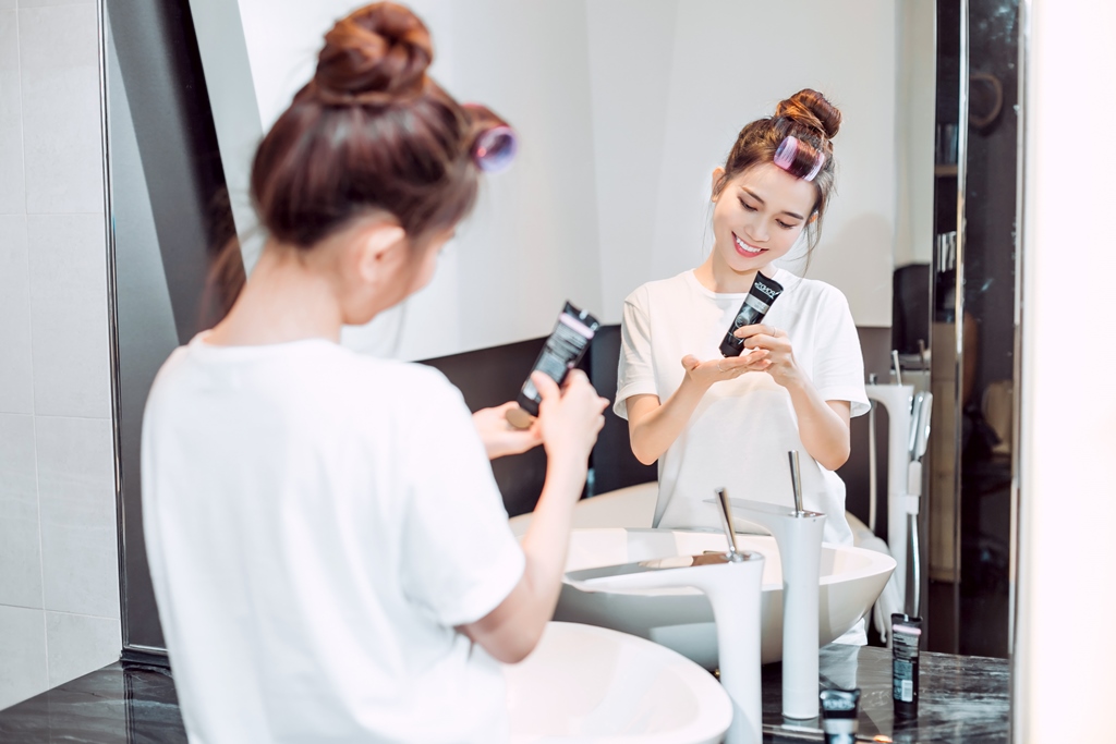 Ngày cuối tuần rực rỡ của Sĩ Thanh - Ảnh 5.