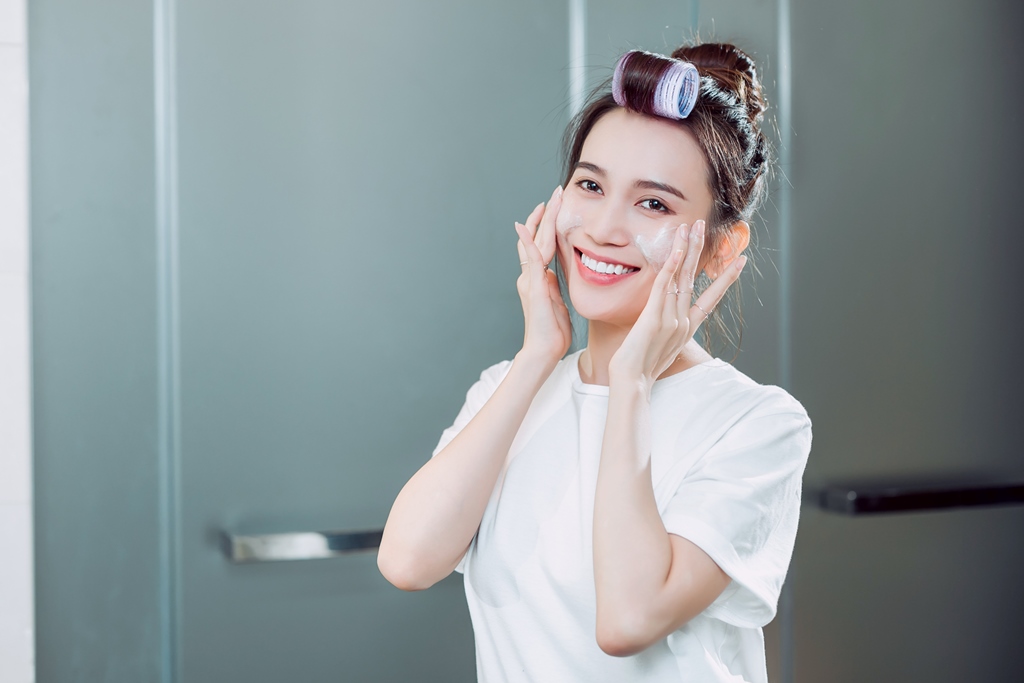 Ngày cuối tuần rực rỡ của Sĩ Thanh - Ảnh 6.