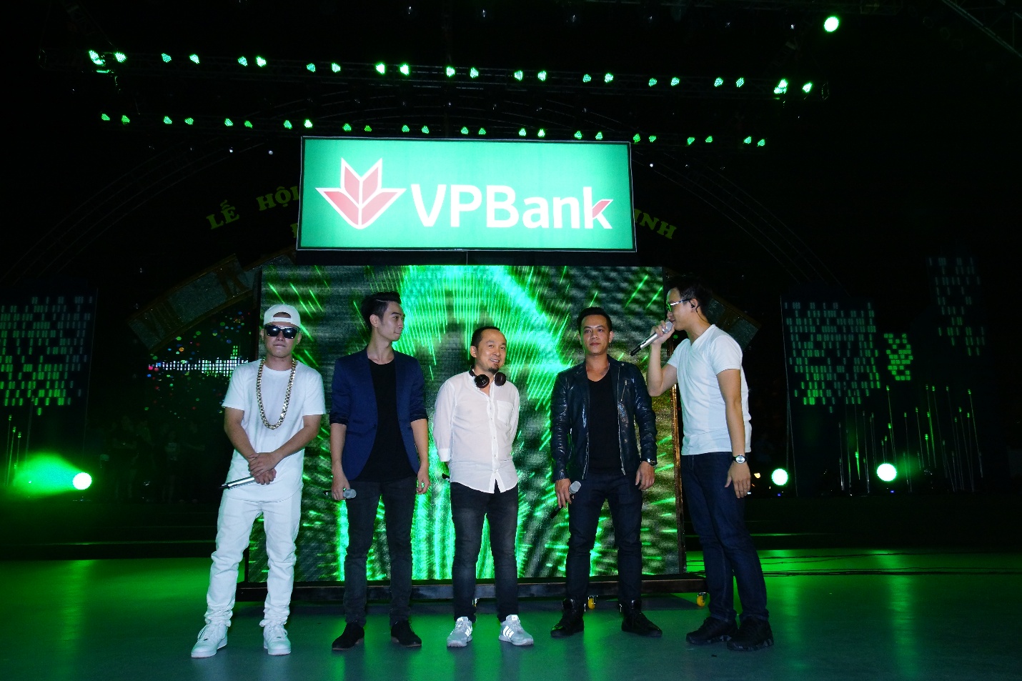 Dạ tiệc VPBank Countdown: “Quẩy” với EDM thuần Việt - Ảnh 8.