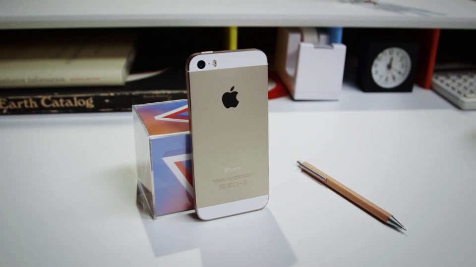 Năm mới, người dùng thích mua iPhone cũ - Ảnh 2.