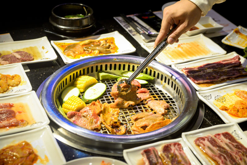 “Ăn thịt nướng thả ga – Lì xì may mắn cho mọi nhà” tại King BBQ Buffet Sương Nguyệt Ánh - Ảnh 1.
