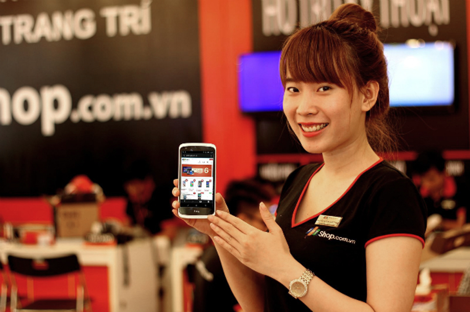 Smartphone HTC giảm đến 42% chỉ trong 2 ng&agrave;y tại FPT Shop - Ảnh 2.